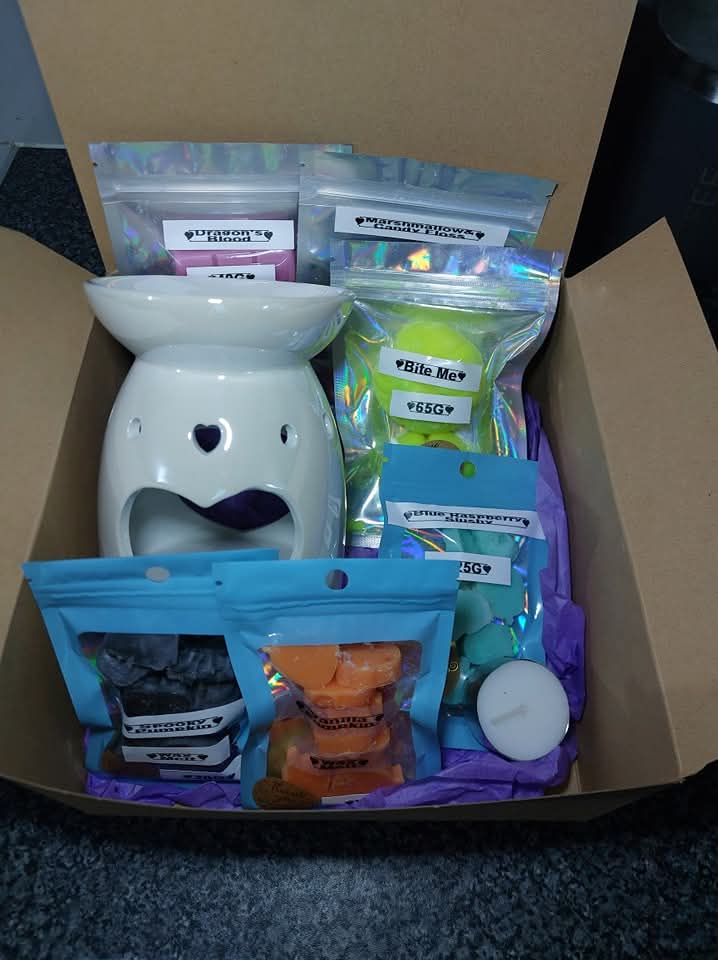 Mystery Wax Melt Box with a Burner and Tealights