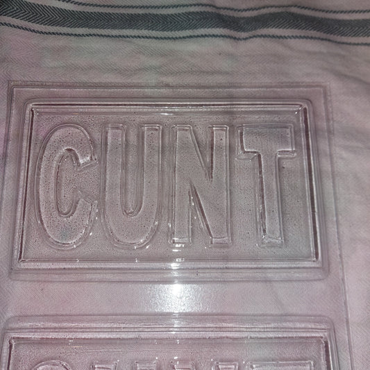 C*nt wax melt snapbars
